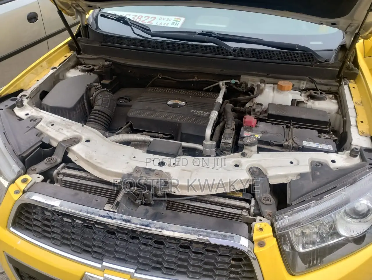Chevrolet Captiva 2013 Yellow
