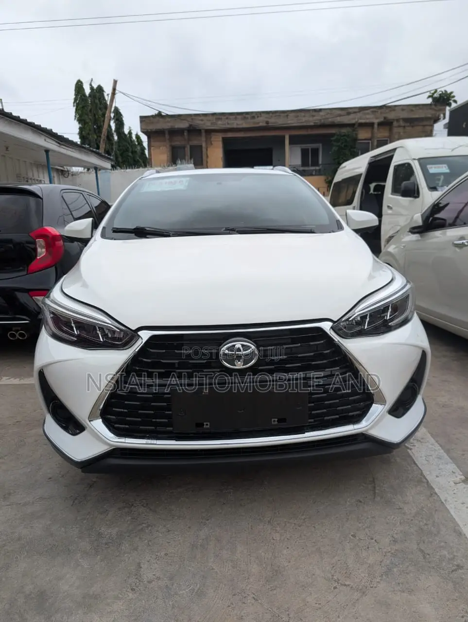 Toyota Yaris 2022 White
