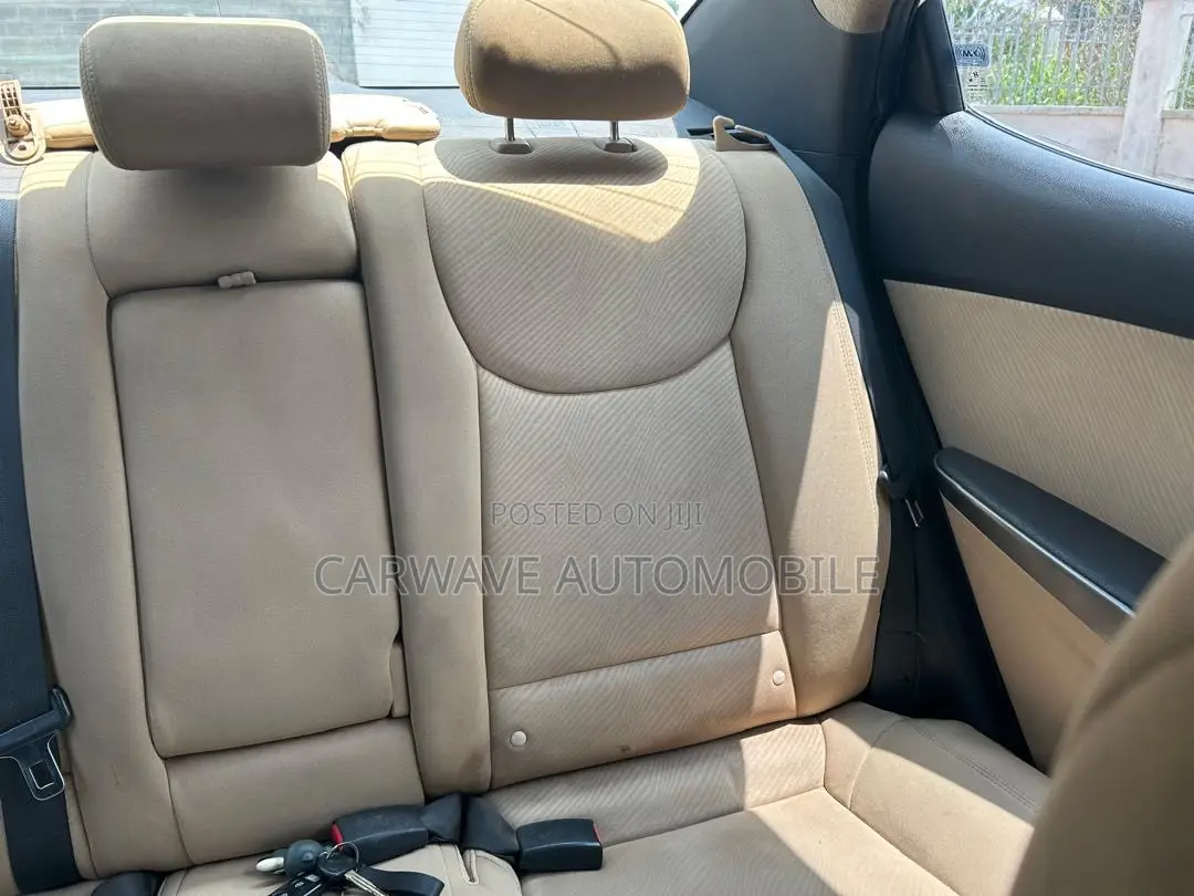 Hyundai Elantra GLS Sedan FWD (1.8L 4cyl 6A) 2013 White
