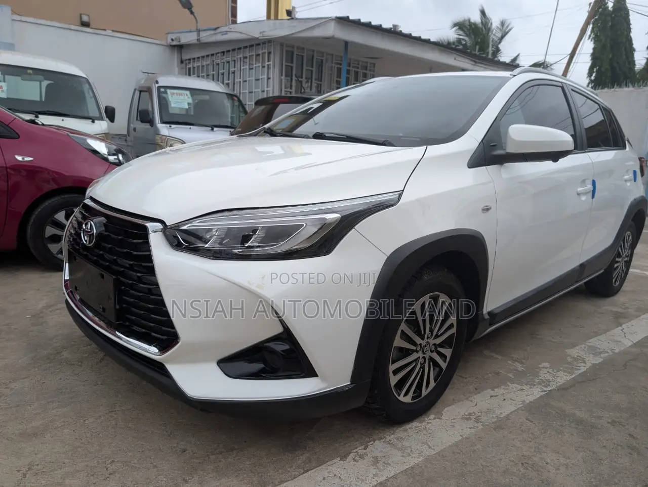 Toyota Yaris 2022 White