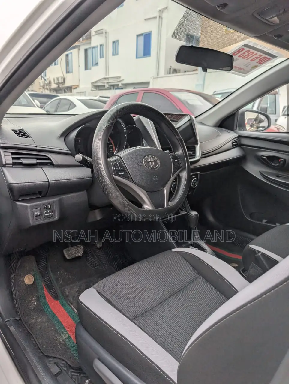 Toyota Yaris 2022 White