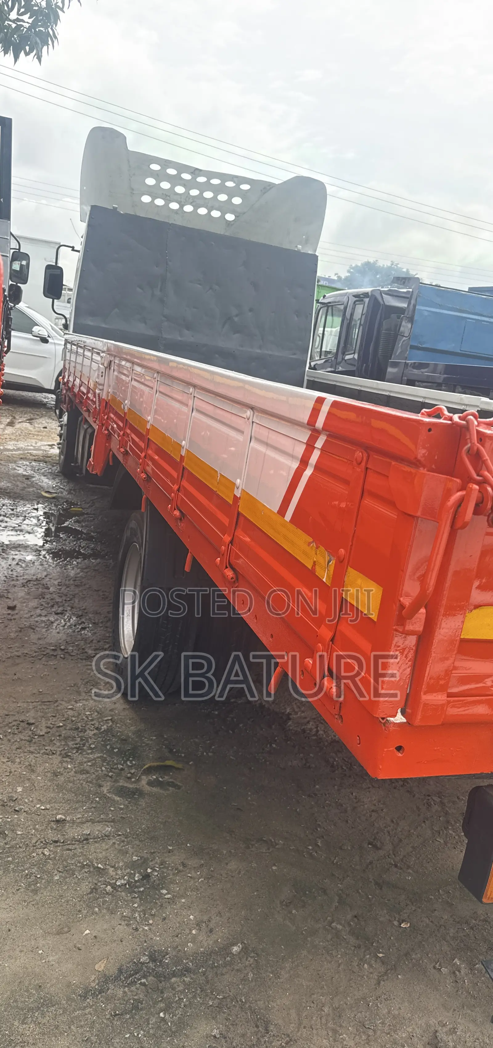 Hyundai 5ton Truck 8 Holes