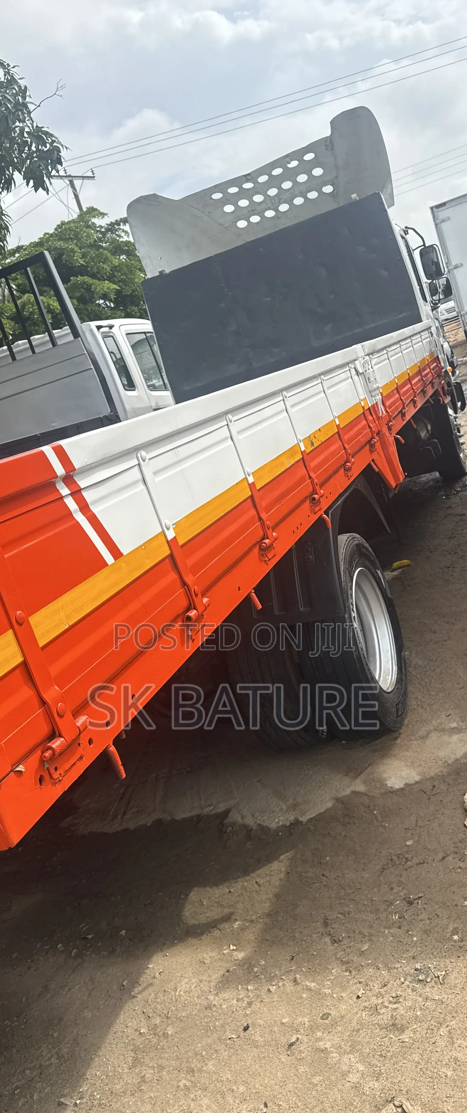 Hyundai 5ton Truck 8 Holes