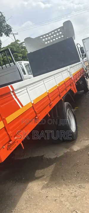Hyundai 5ton Truck 8 Holes