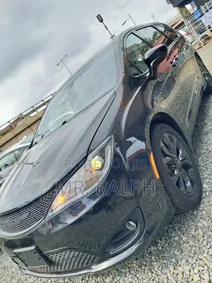 Chrysler Pacifica 2020 Black