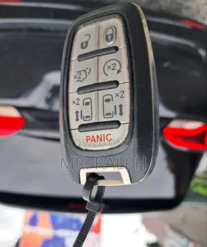 Chrysler Pacifica 2020 Black