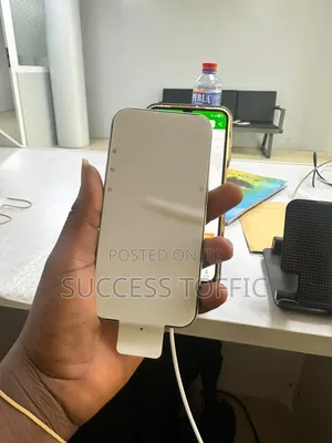 Apple iPhone 15 128 GB Green