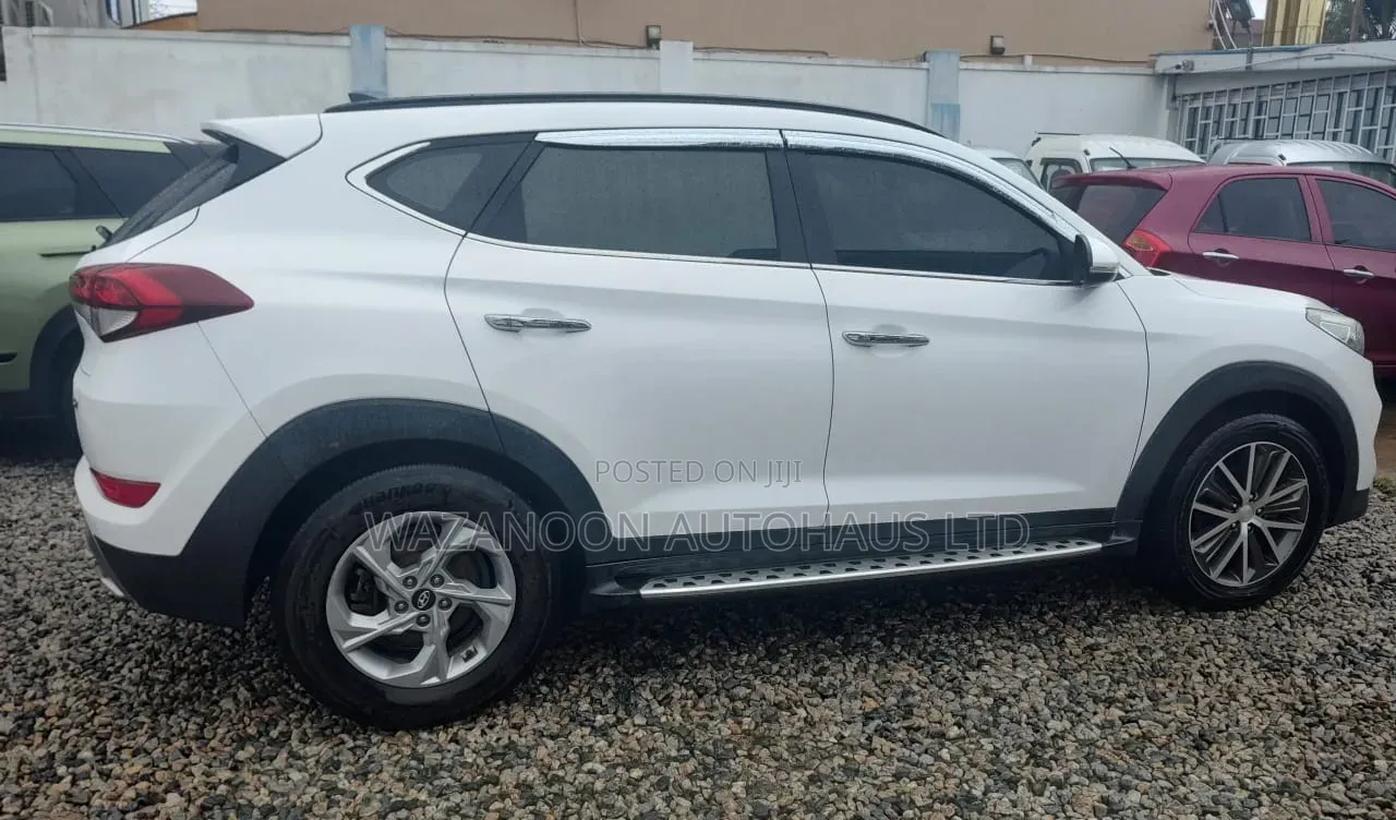 Hyundai Tucson 2017 White