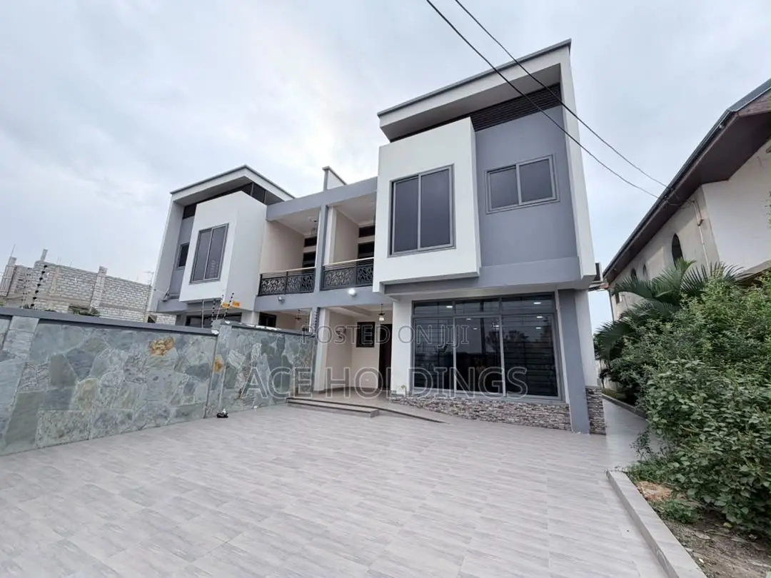 3bdrm Duplex in East Legon Hills for rent