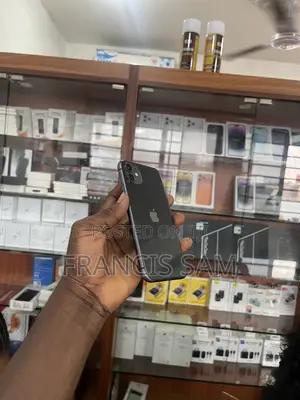 Apple iPhone 11 64 GB Black