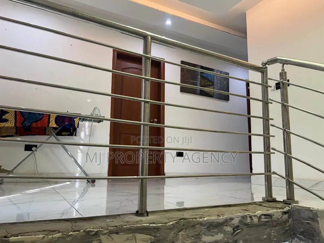 3bdrm Duplex in Hfc, Community 25 for sale