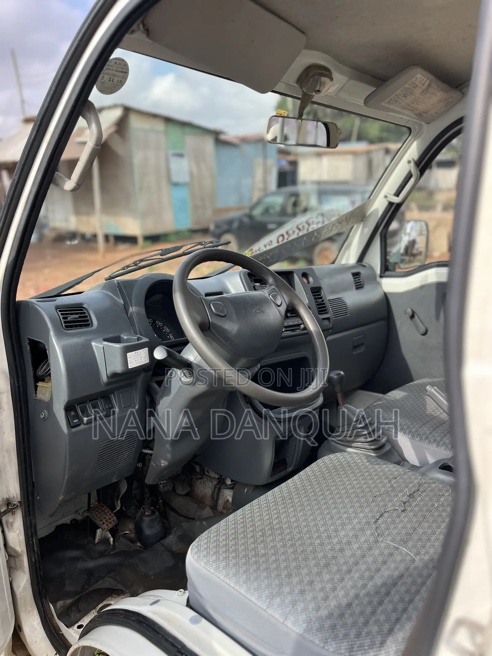 Daihatsu Boon 2010 White