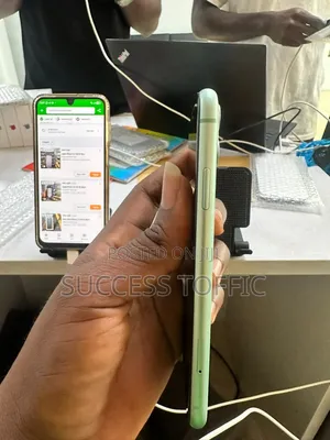 Apple iPhone 11 128 GB Green