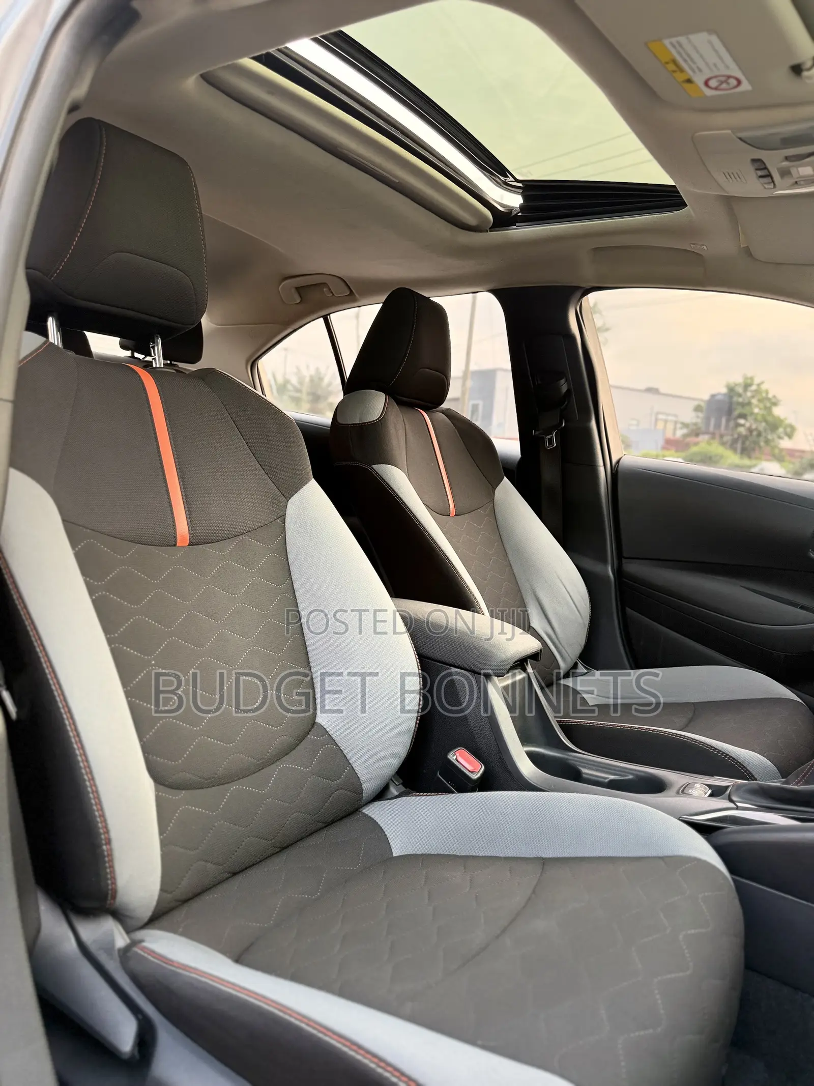 Toyota Corolla LE 2023 Gold