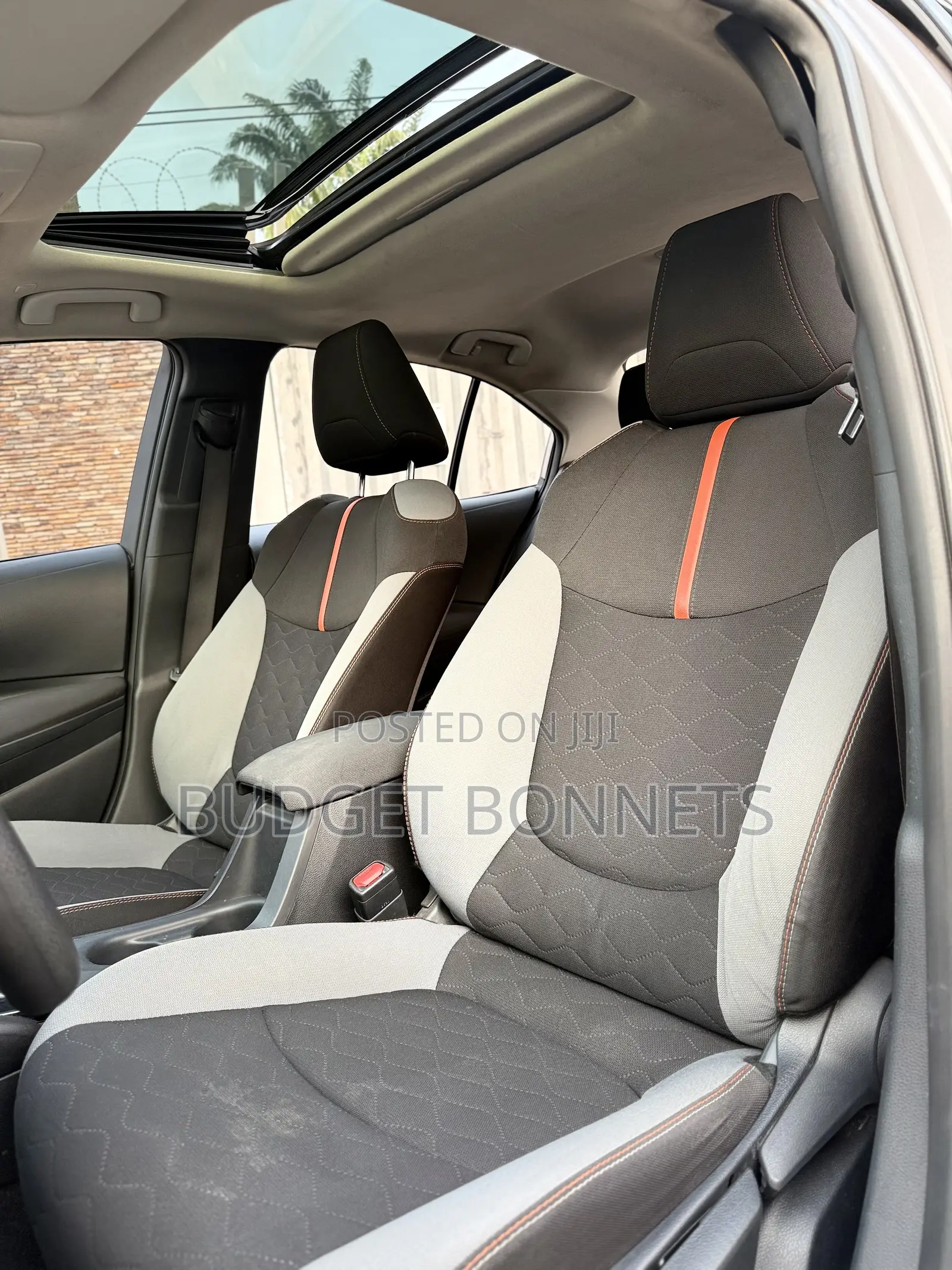 Toyota Corolla LE 2023 Gold