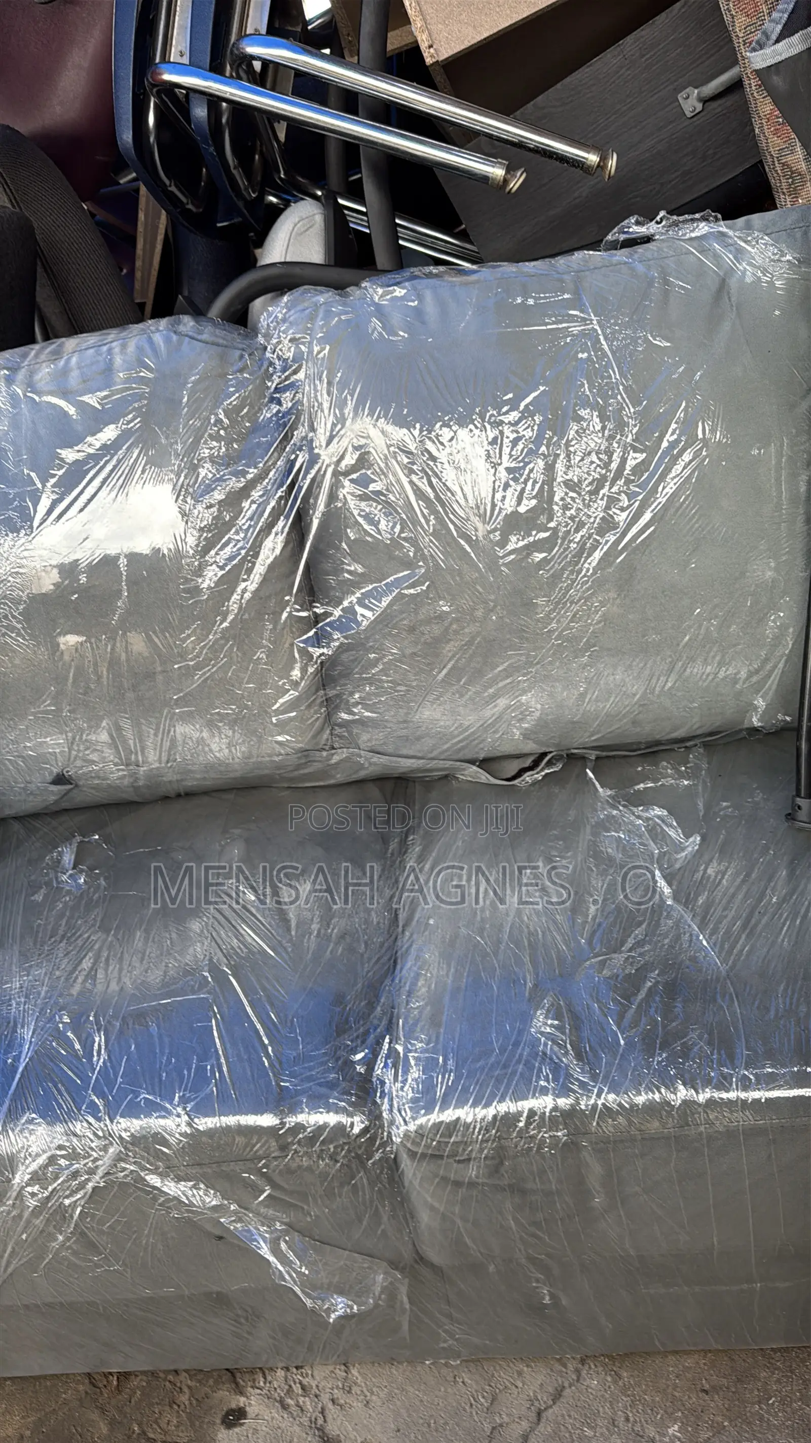 Very Neat 2 in 1 Foreign Sofa