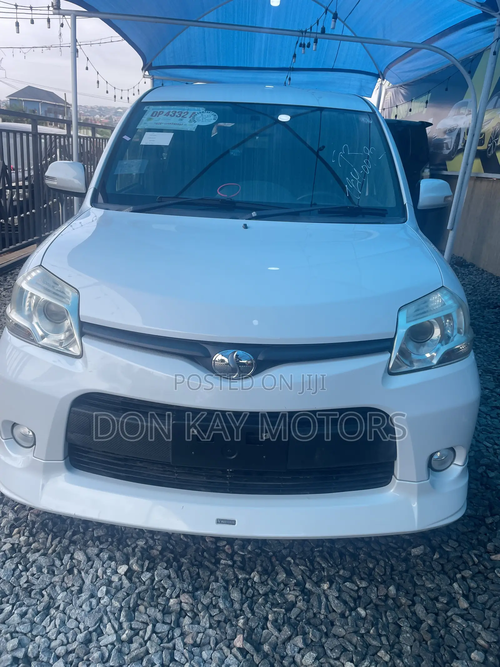 Toyota Sienta 1.5 AWD 2013 White