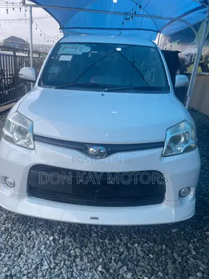 Toyota Sienta 1.5 AWD 2013 White