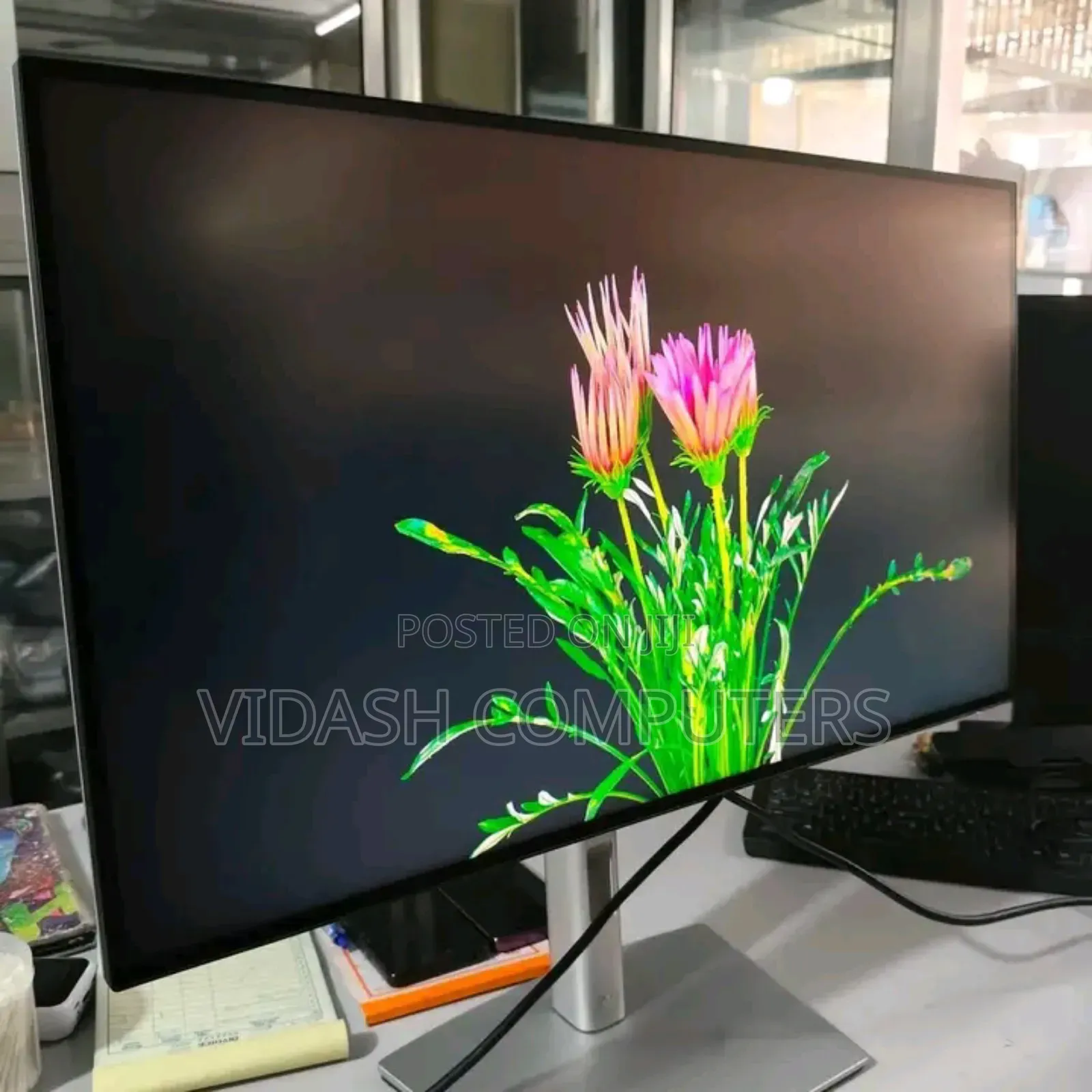 Dell Inspiron 27 All-in-One 16GB Intel Core i5 SSD 512GB
