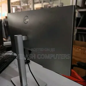 Dell Inspiron 27 All-in-One 16GB Intel Core i5 SSD 512GB