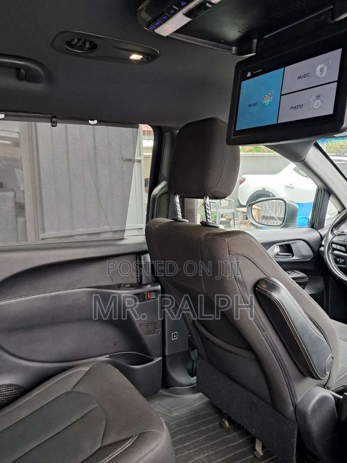 Chrysler Pacifica 2020 Black