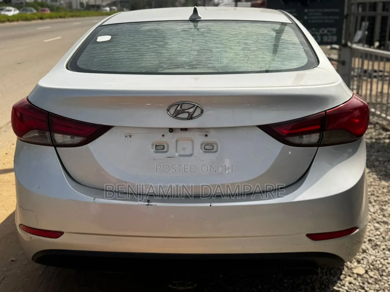 Hyundai Elantra Limited 4dr Sedan (1.8L 4cyl 6A) 2015 Silver