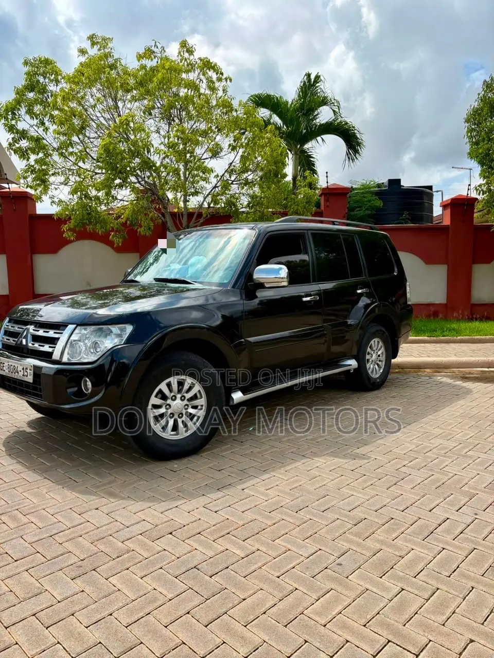 Mitsubishi Pajero IO 2015 Black