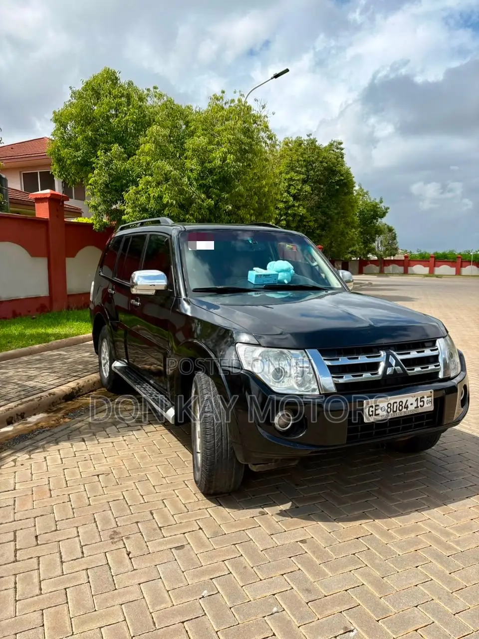 Mitsubishi Pajero IO 2015 Black