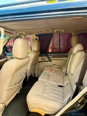 Mitsubishi Pajero IO 2015 Black