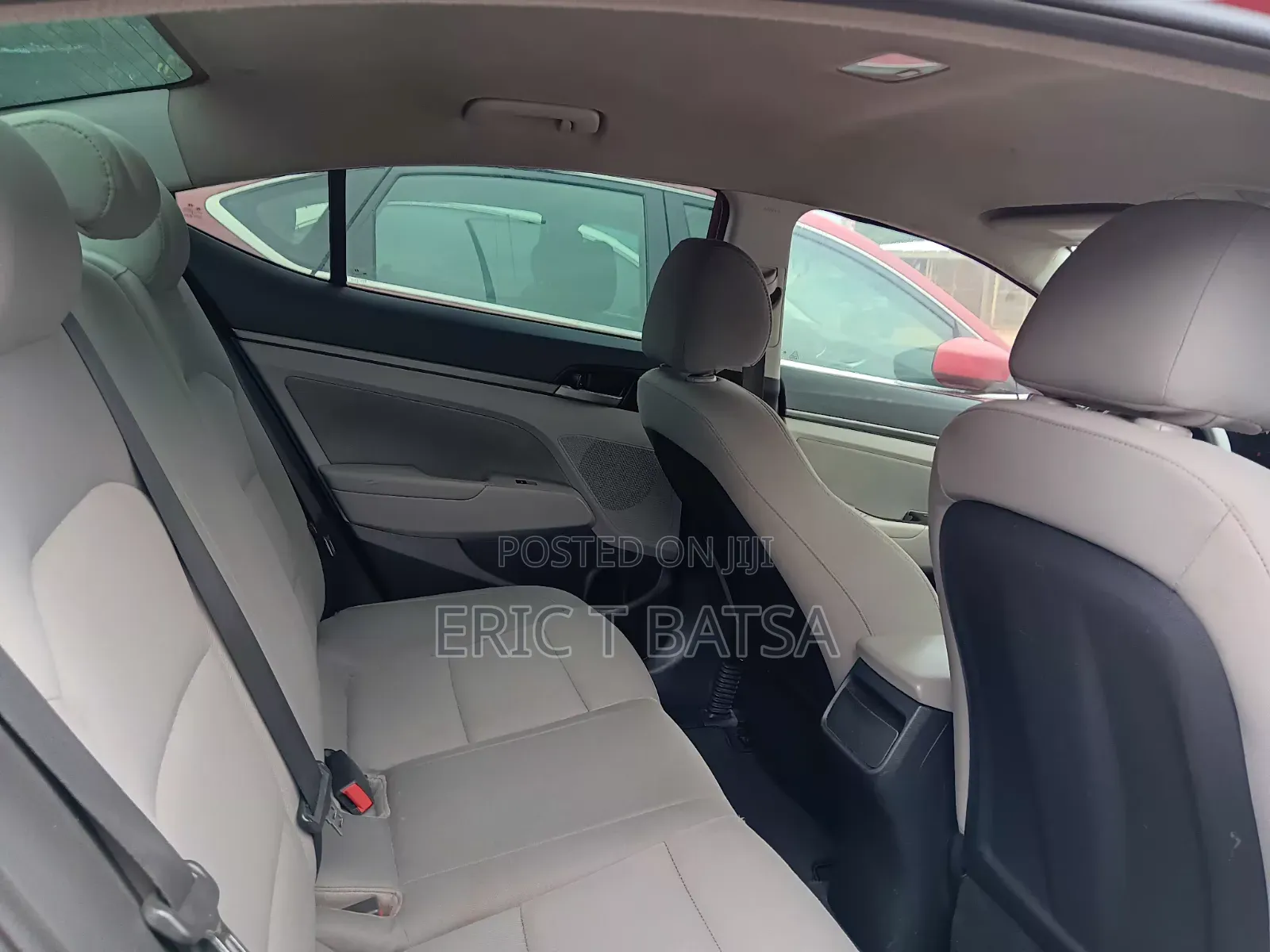 Hyundai Elantra 2017 Red