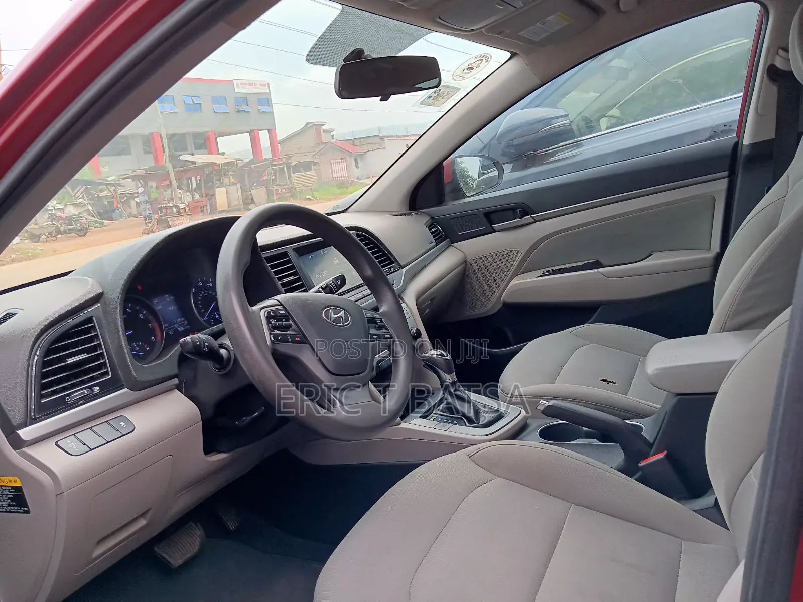 Hyundai Elantra 2017 Red