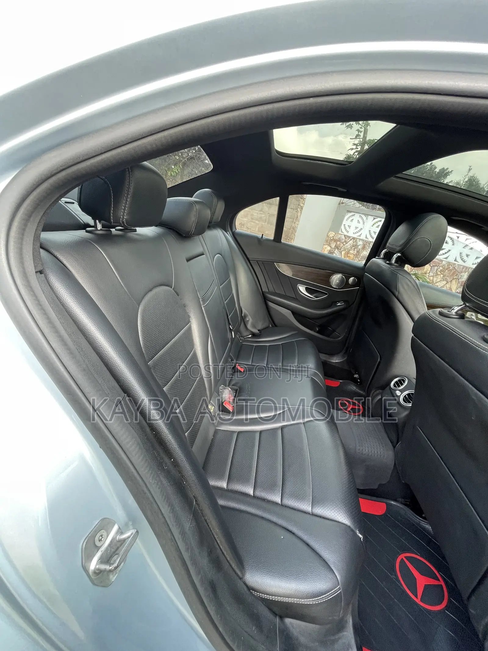 Mercedes-Benz C250 2017 Blue