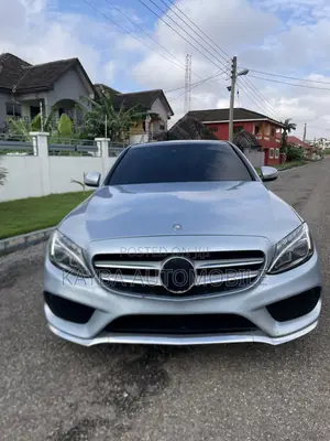 Mercedes-Benz C250 2017 Blue