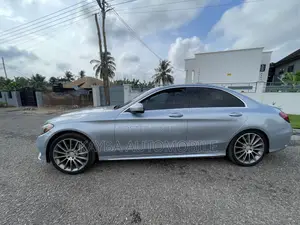 Mercedes-Benz C250 2017 Blue