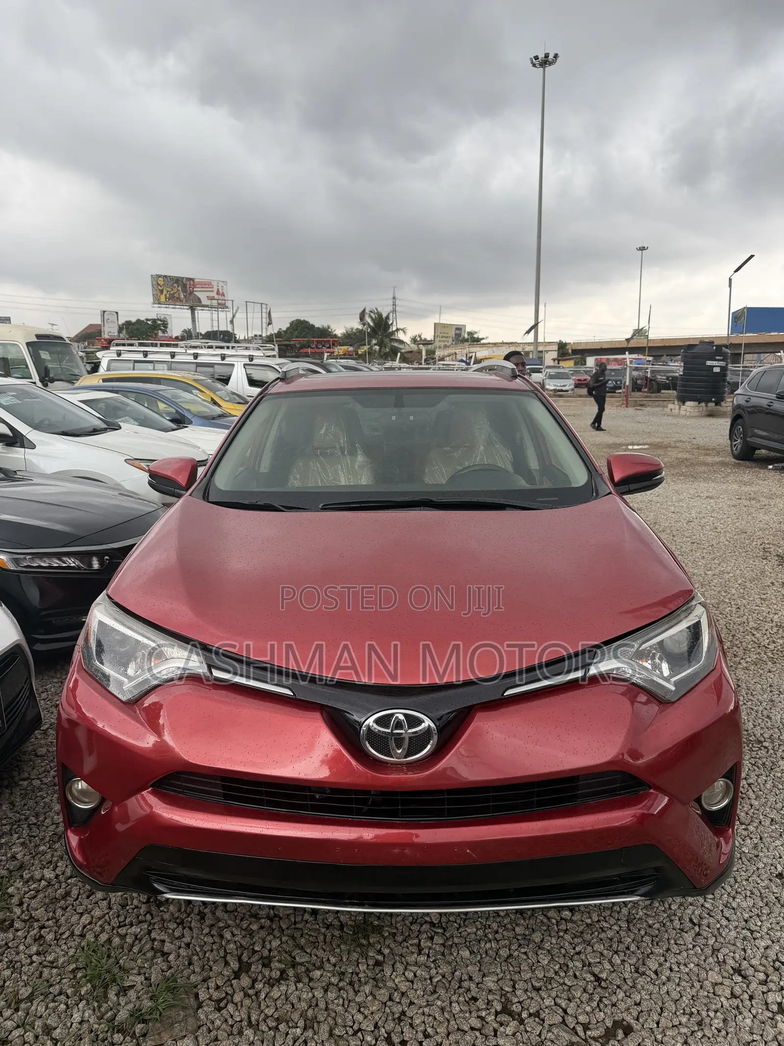 Toyota RAV4 XLE AWD (2.5L 4cyl 6A) 2017 Red