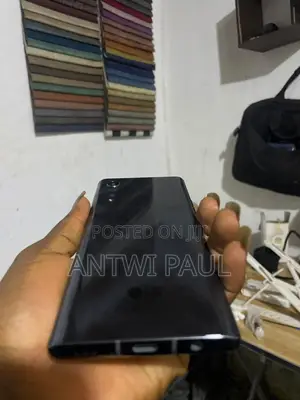 New LG Velvet 128 GB Gray