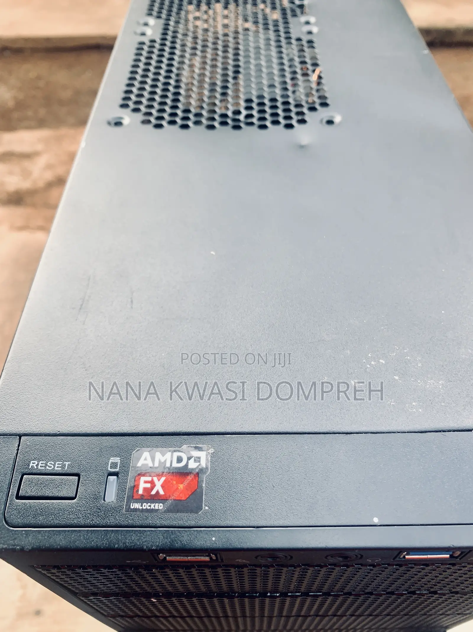 Desktop Computer Gigabyte 8GB AMD HDD+SSD 500GB