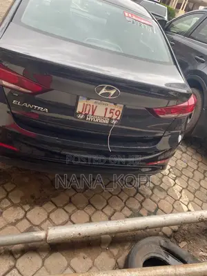 Hyundai Elantra SE Sedan FWD (2.0L 4cyl 6M) 2017 Black