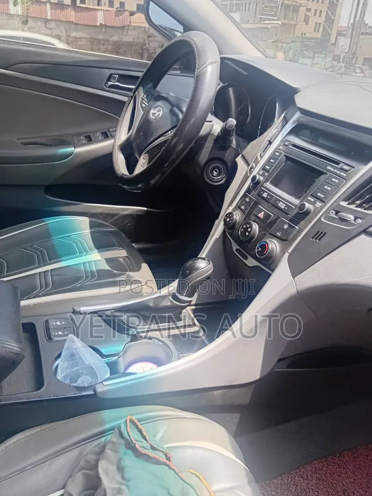 Hyundai Sonata 2013 Black
