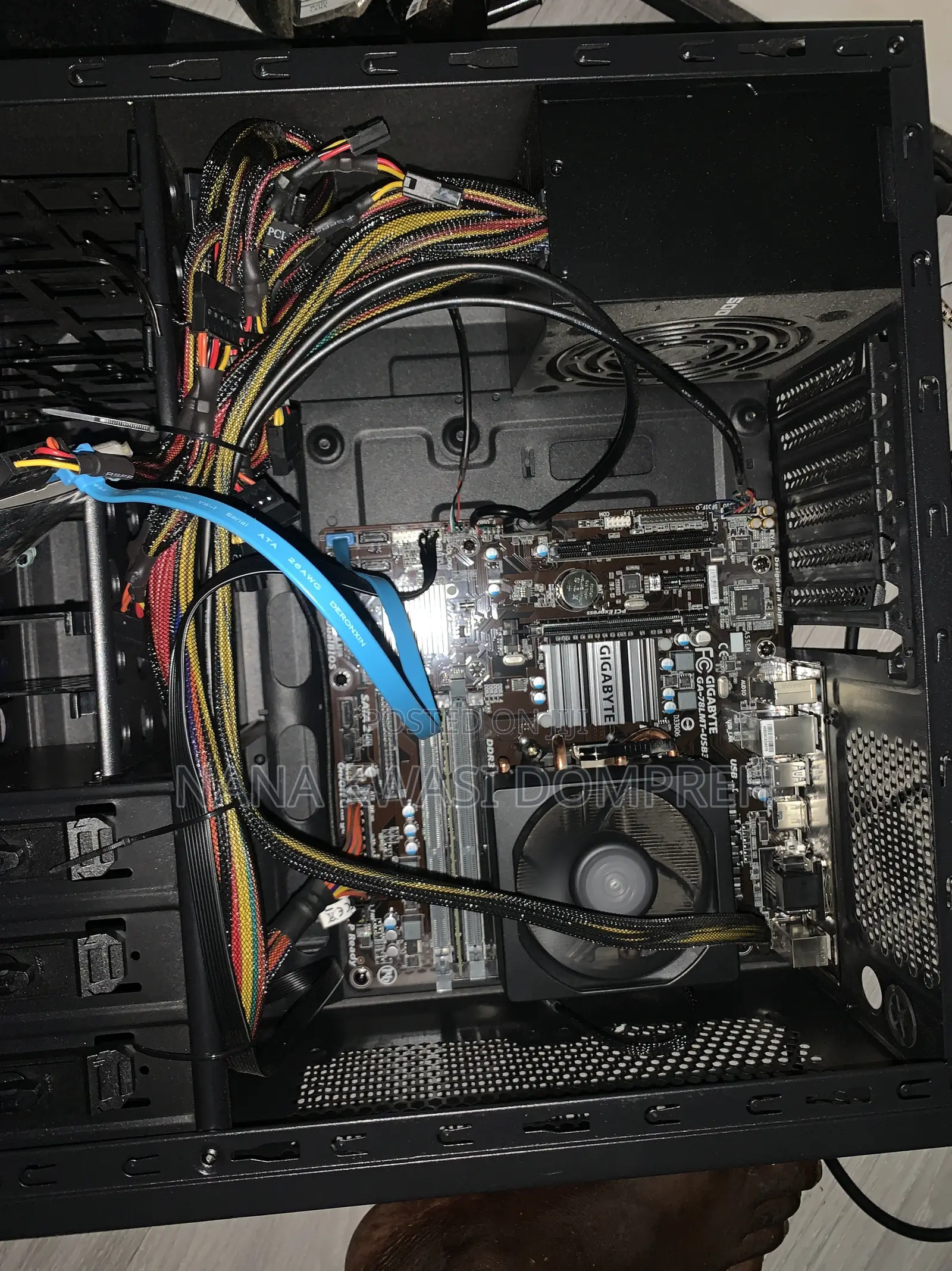 Desktop Computer Gigabyte 8GB AMD HDD+SSD 500GB