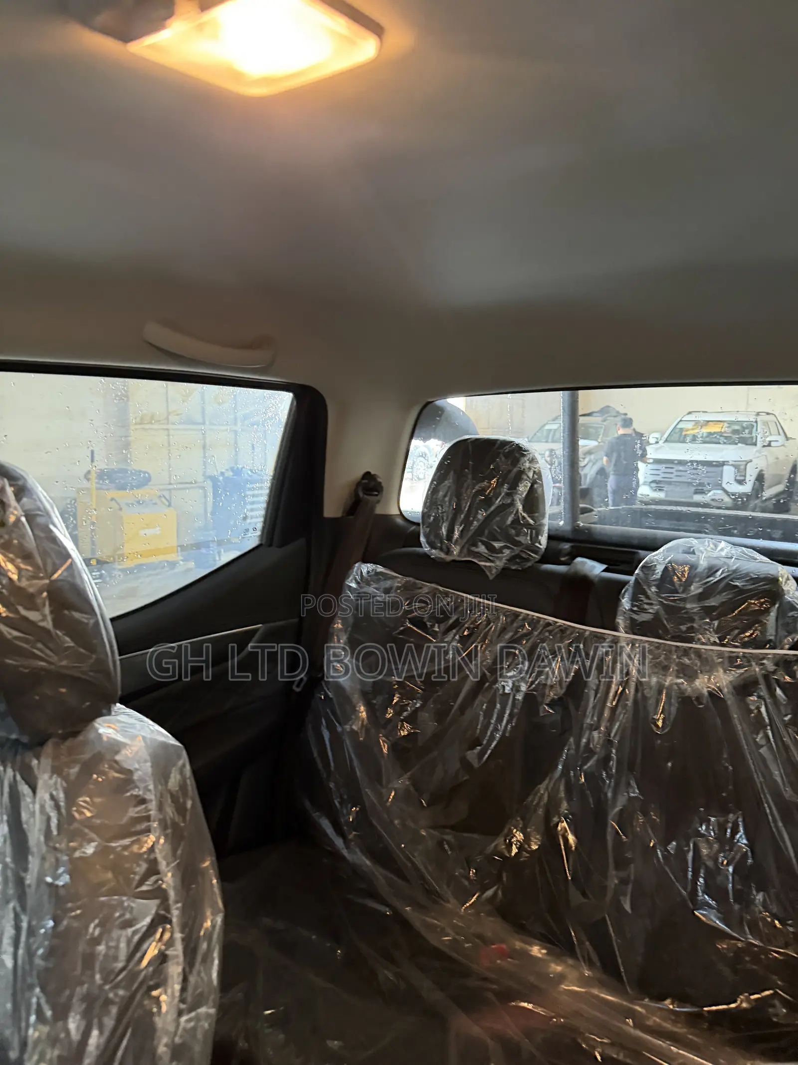 New Nissan Pick-Up 2025 Gray