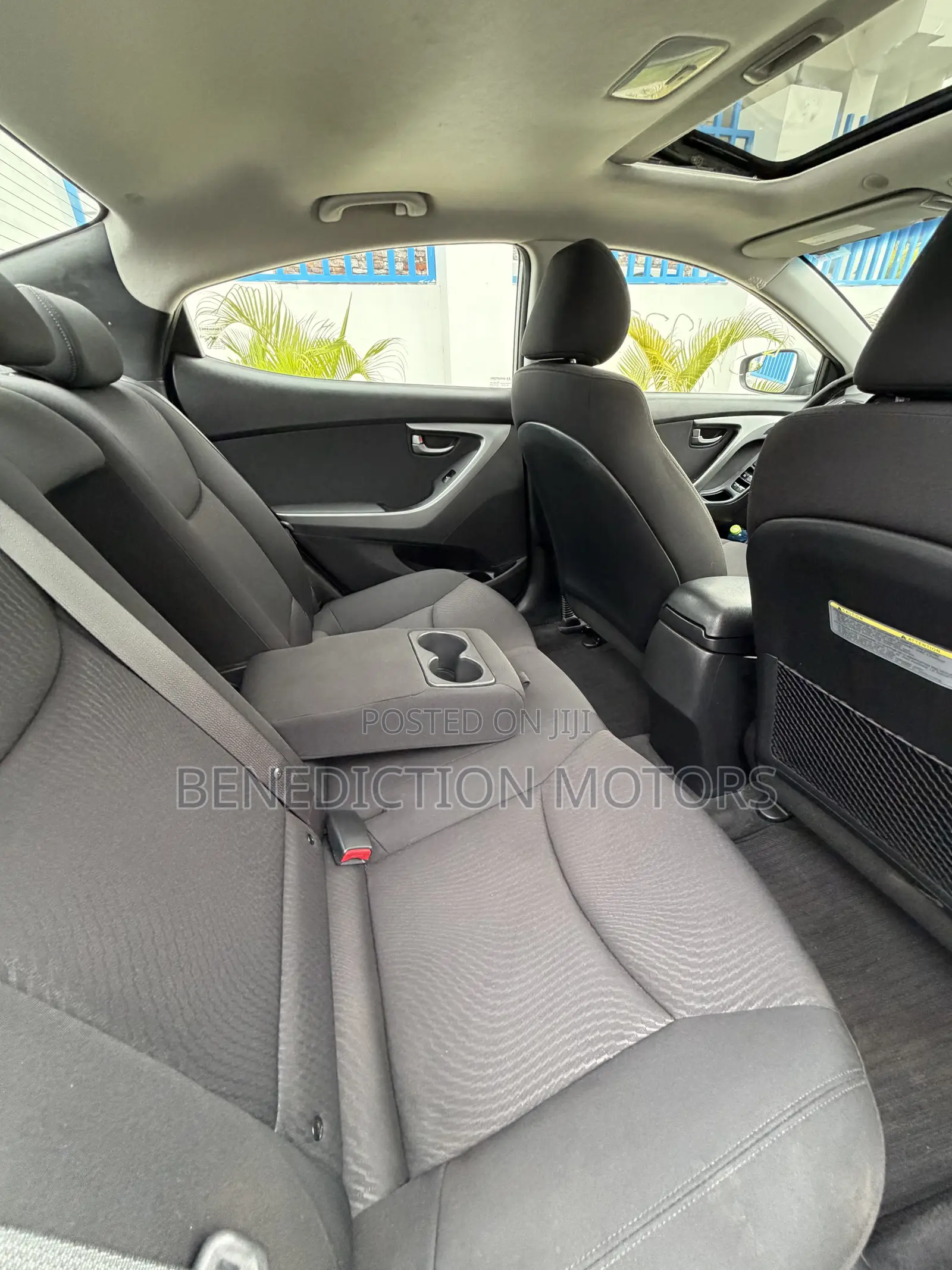 Hyundai Elantra SE Sedan FWD (1.8L 4cyl 6A) 2016 Brown