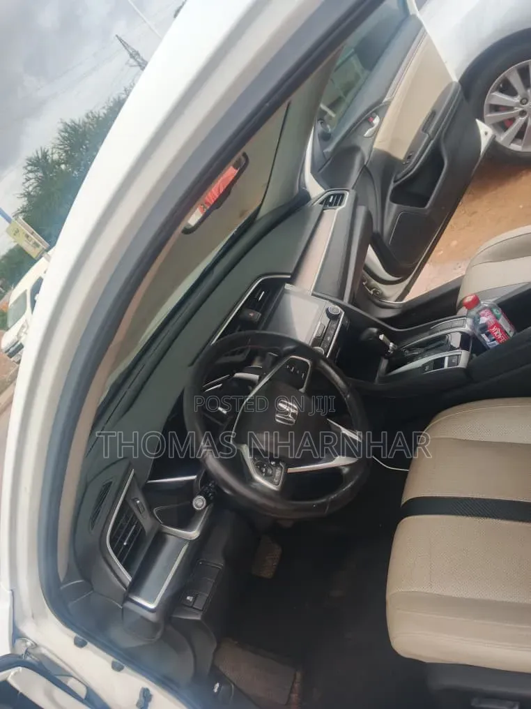 Honda Civic 2018 White