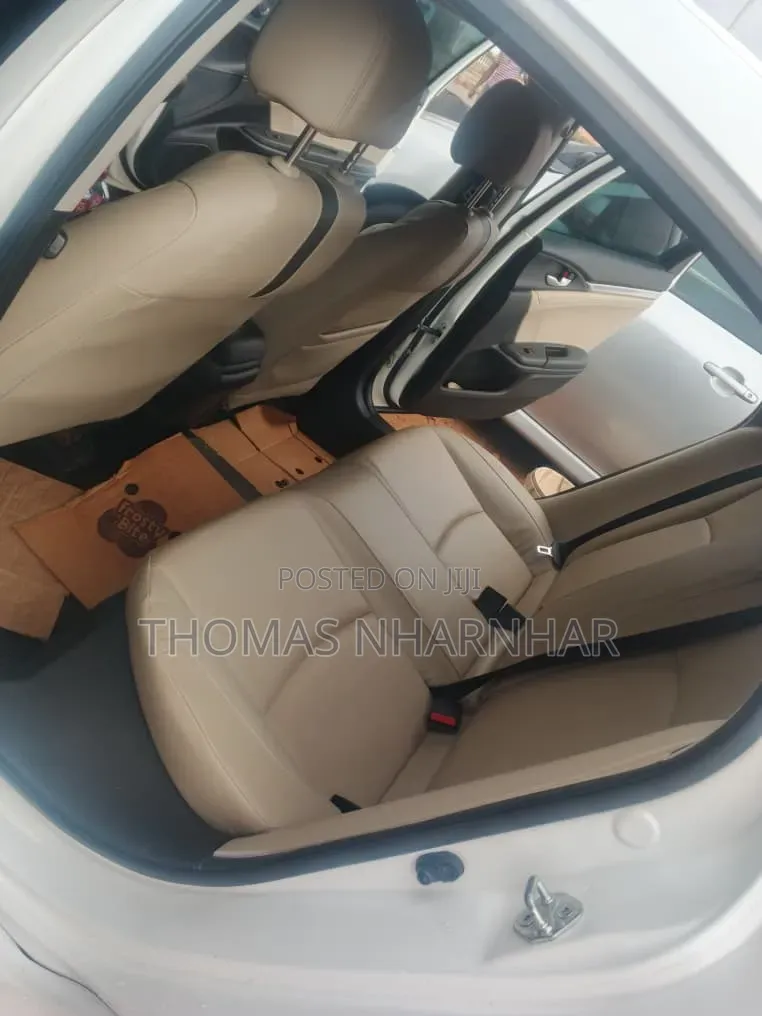 Honda Civic 2018 White
