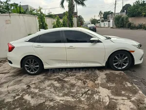 Honda Civic 2019 White