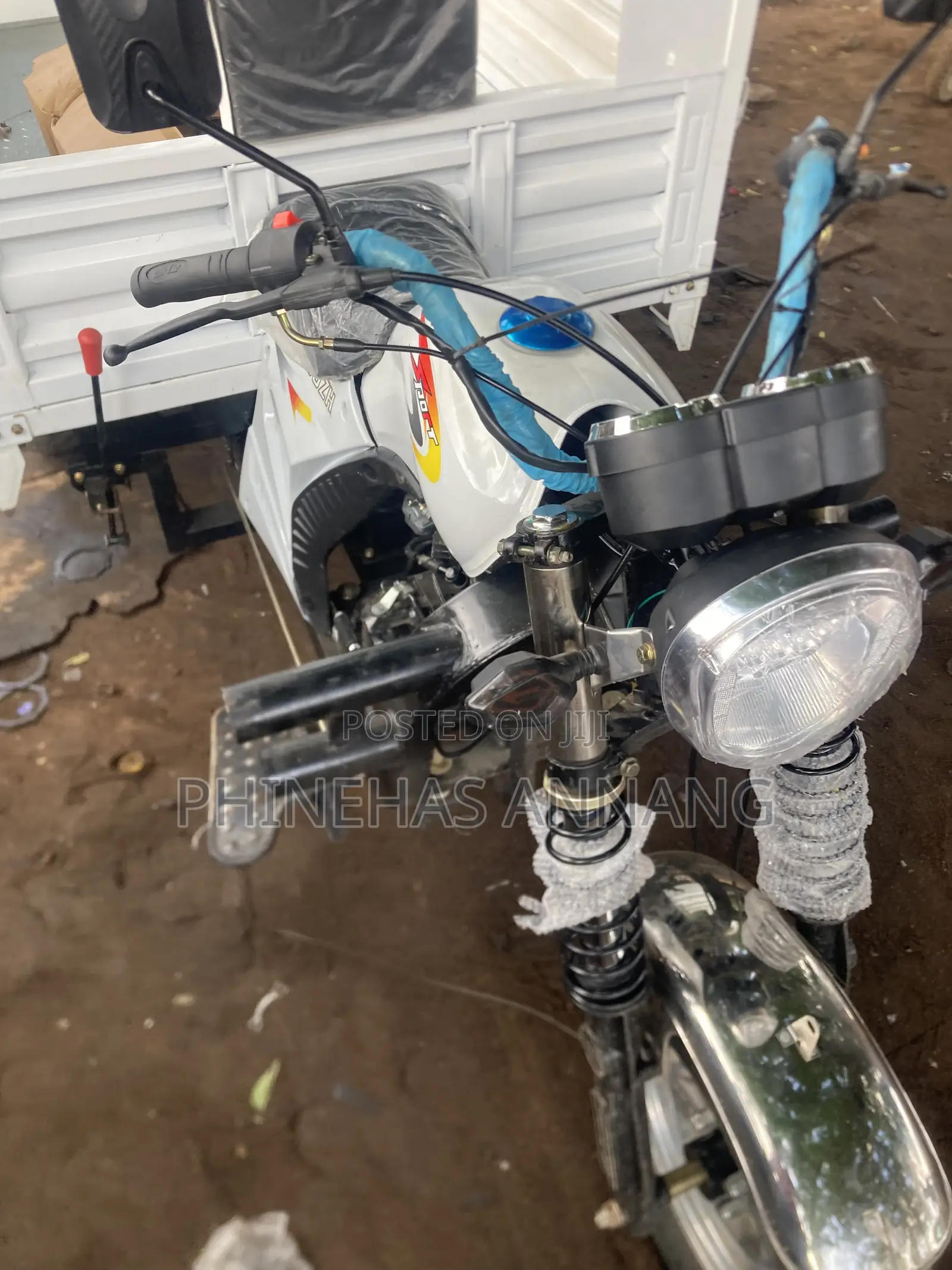New Luojia Clean Tricycle 2025 White