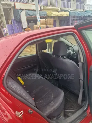 Toyota Yaris 2011 Red