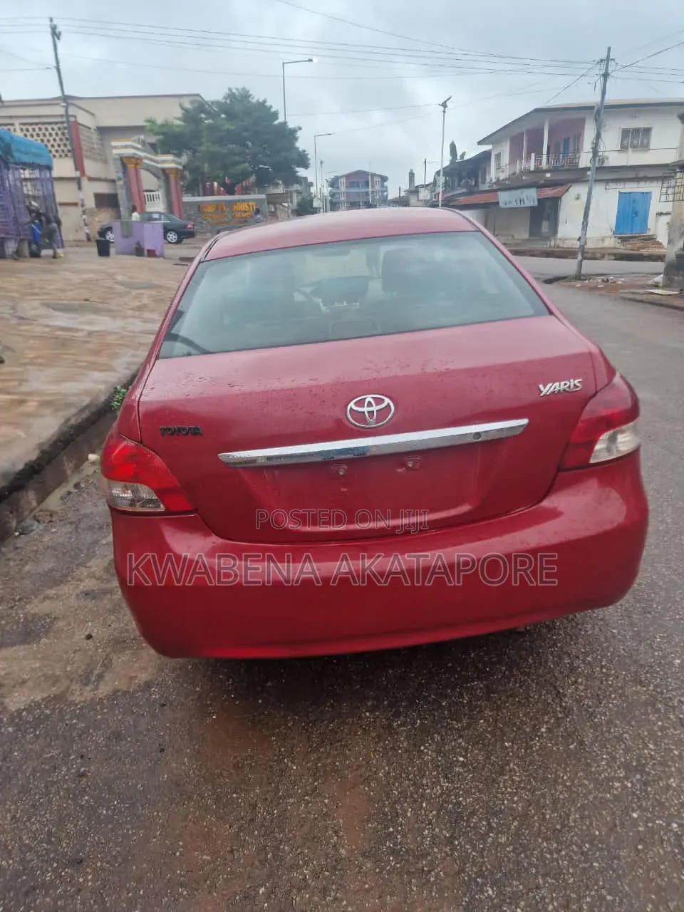 Toyota Yaris 2011 Red