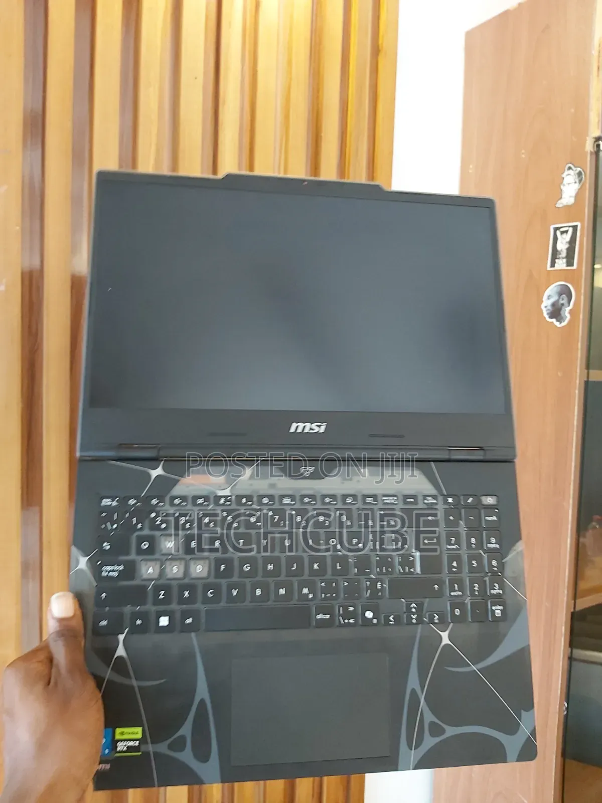 Laptop MSI Cyborg 15 16GB Intel Core 5 SSD 1T