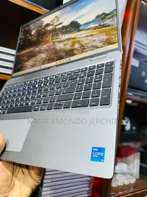 Laptop Dell Latitude 5520 8GB Intel Core i5 SSD 256GB